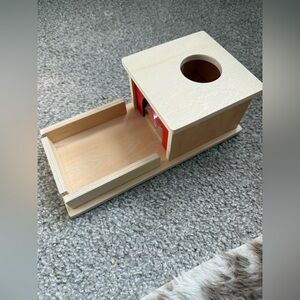 Montessori object permanence box NEW